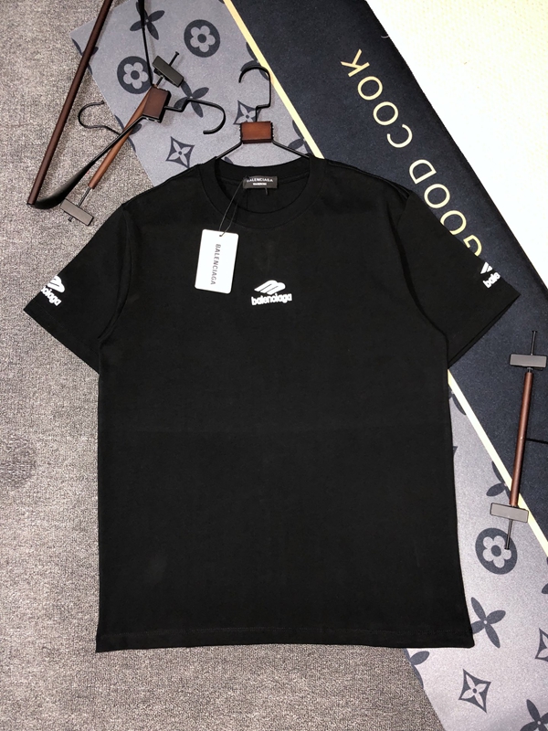 ブランドTシャツ正面デザイン